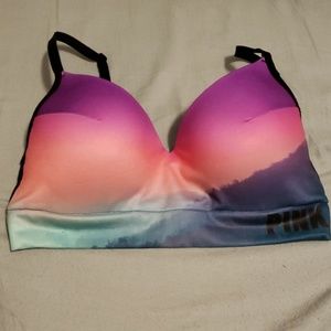 Small-DD VS Pink Wireless Bra